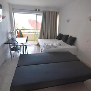 https://rnet-600-xaloc-28-isla-de-roses.topcostabravahotels.com